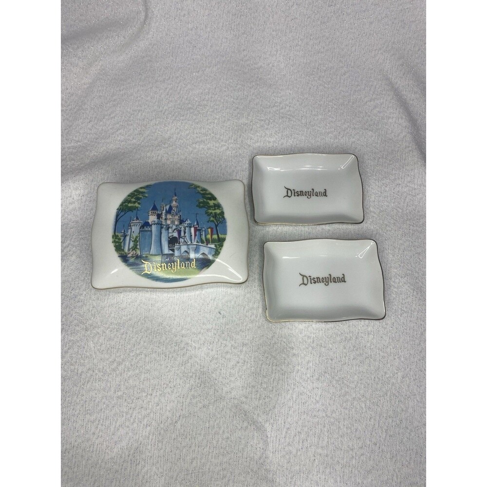 Vintage DISNEYLAND gold Trimmed ceramic trinket box w/lid castle graphic